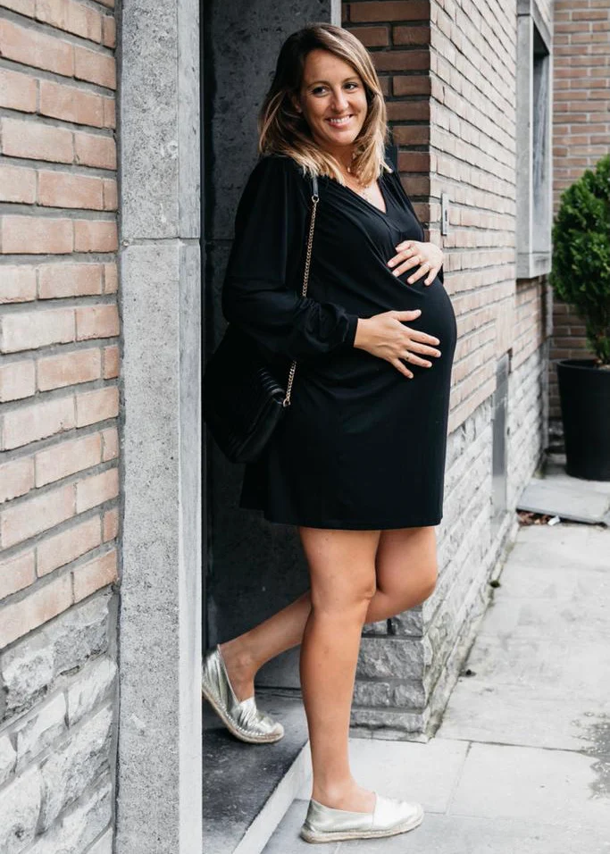 Robe noire 'Nobody puts baby in a corner' – Image 6