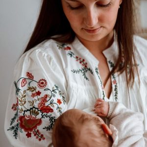Blouse allaitement – popeline de coton blanc – broderie mains
