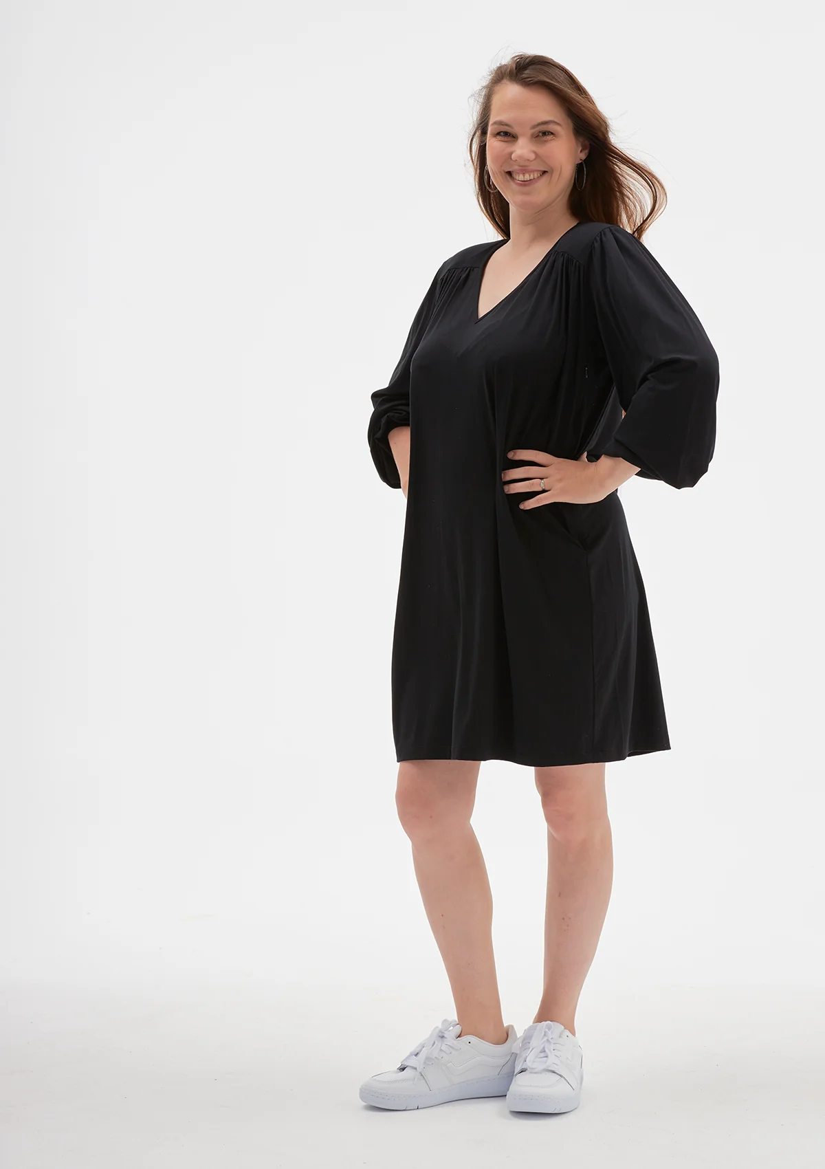 Robe noire 'Nobody puts baby in a corner' – Image 7