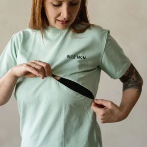 T-shirt de maternité et d'allaitement MENTHE IMPRIMÉ Wild Mom en coton biologique 3 en 1, coupe ample