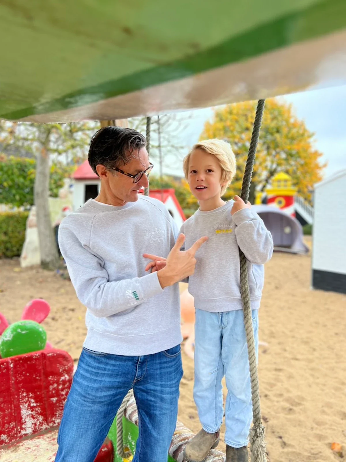 Sweat papa 'we are Family' - COOL DAD